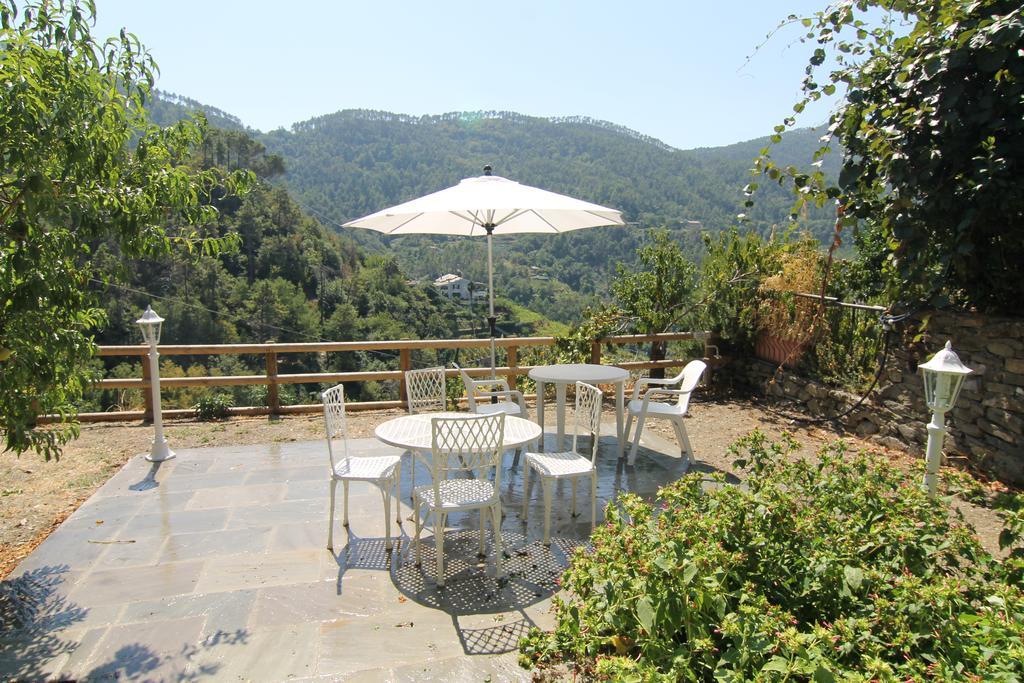 5 Lands Yellow Cottage เลวานโต ภายนอก รูปภาพ